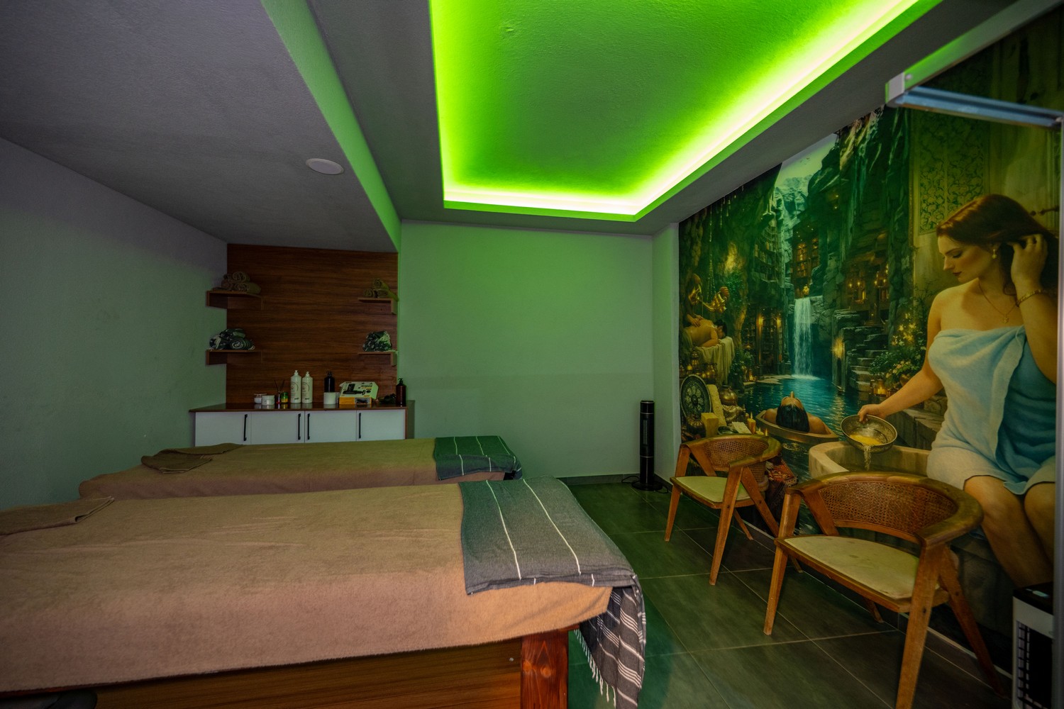 Spa treatment room at Istanbul Harmony Hotel & Spa